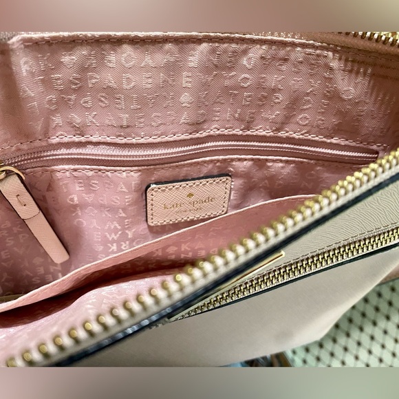 🔥🔥Kate Spade Neutral Soft Pink Leather Crossbody Purse With Pink Interior - Picture 5 of 8